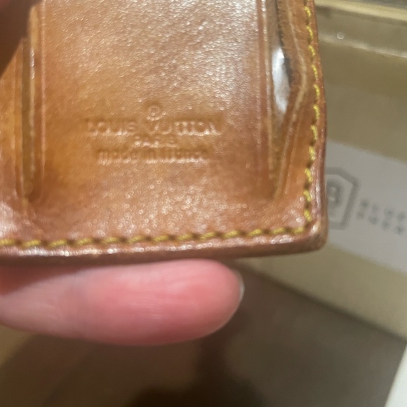 Louis Vuitton Leather Luggage Tag - Picture 2 of 4